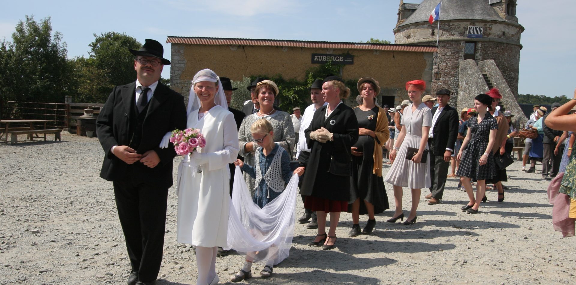 ÉTÉ 1933 : UN VILLAGE NORMAND FÊTE SON MILLÉNAIRE