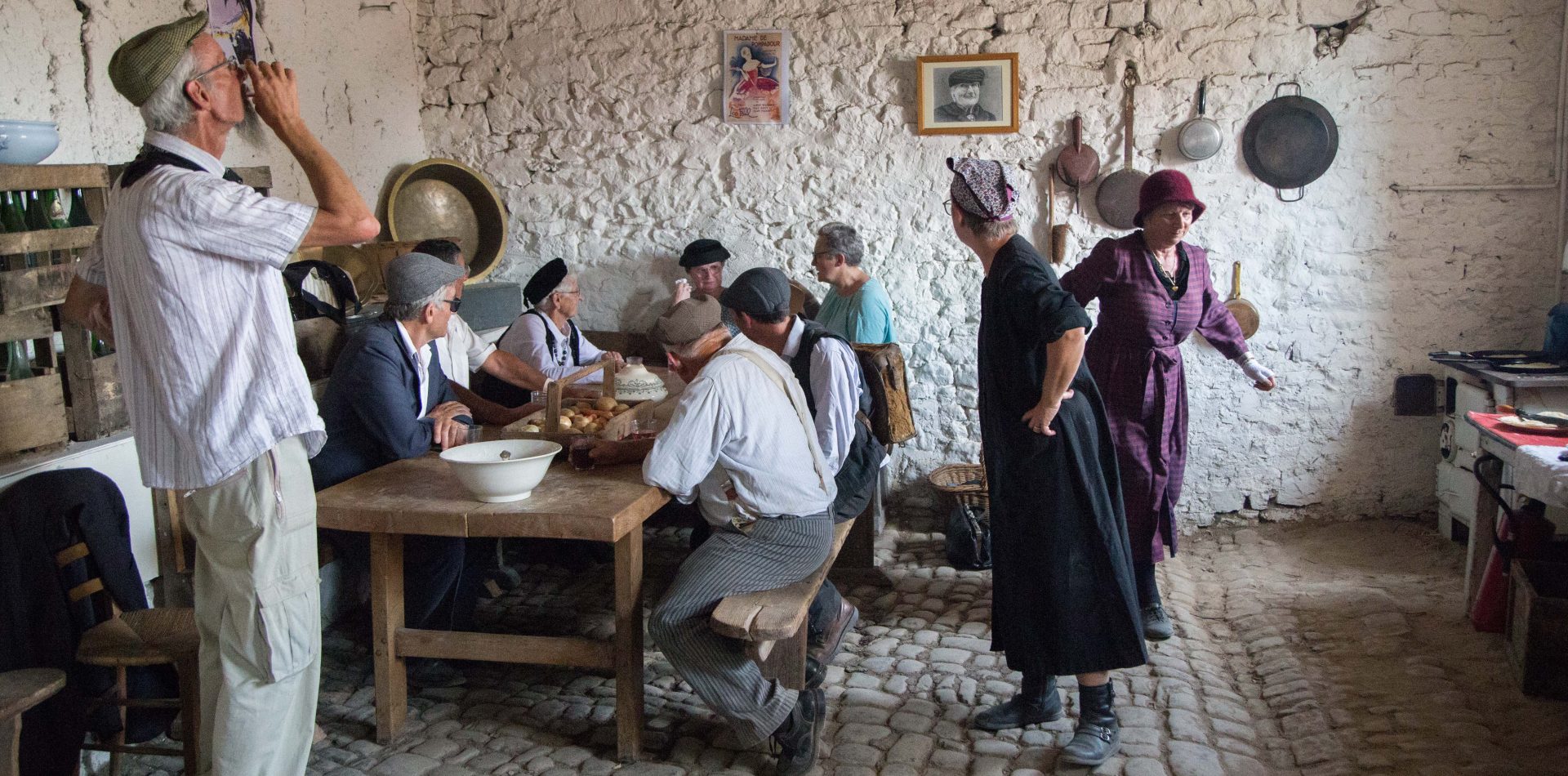 ÉTÉ 1933 : UN VILLAGE NORMAND FÊTE SON MILLÉNAIRE